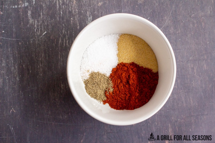 dry rub ingredients in small bowl