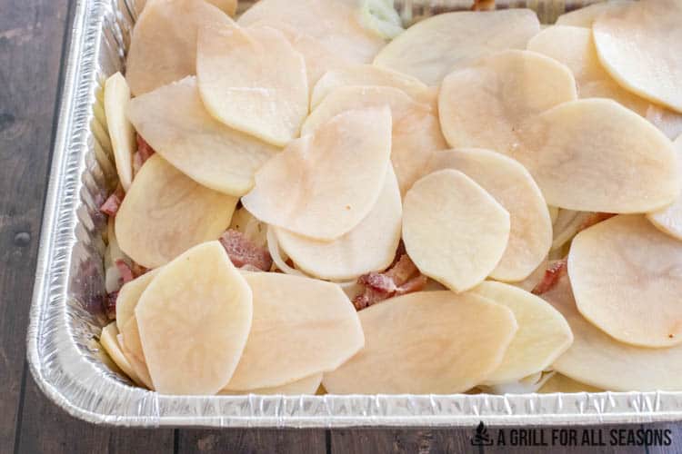 thinly sliced raw peeled russets