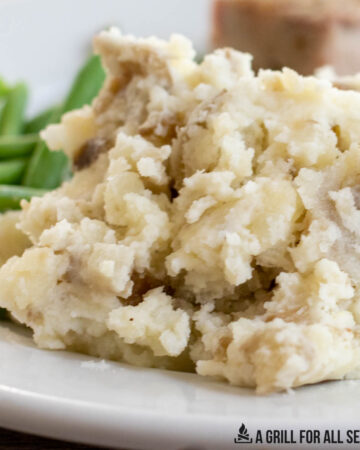 close up of smoked mashed potatoes on plate