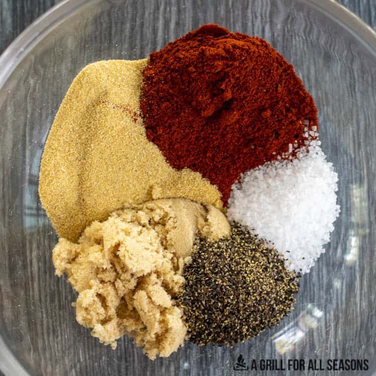 dry rub ingredients in small bowl