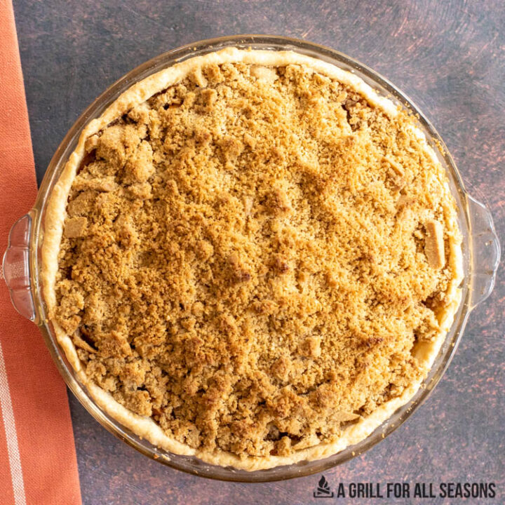 overhead shot of smoked apple pie with crumb topping