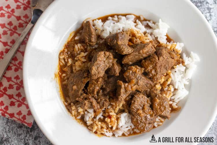 plated beef masala with rice