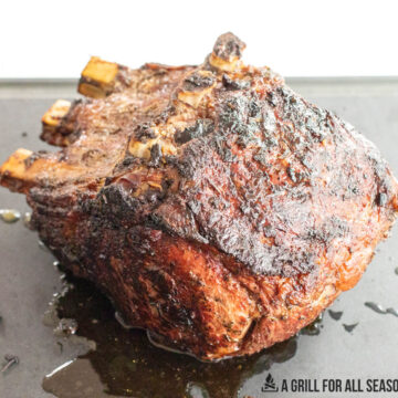 prime rib roast on cutting board