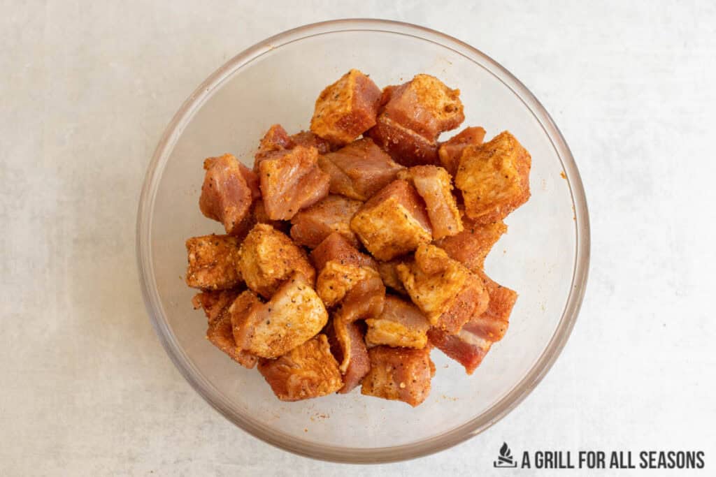 dry rub on meat in bowl