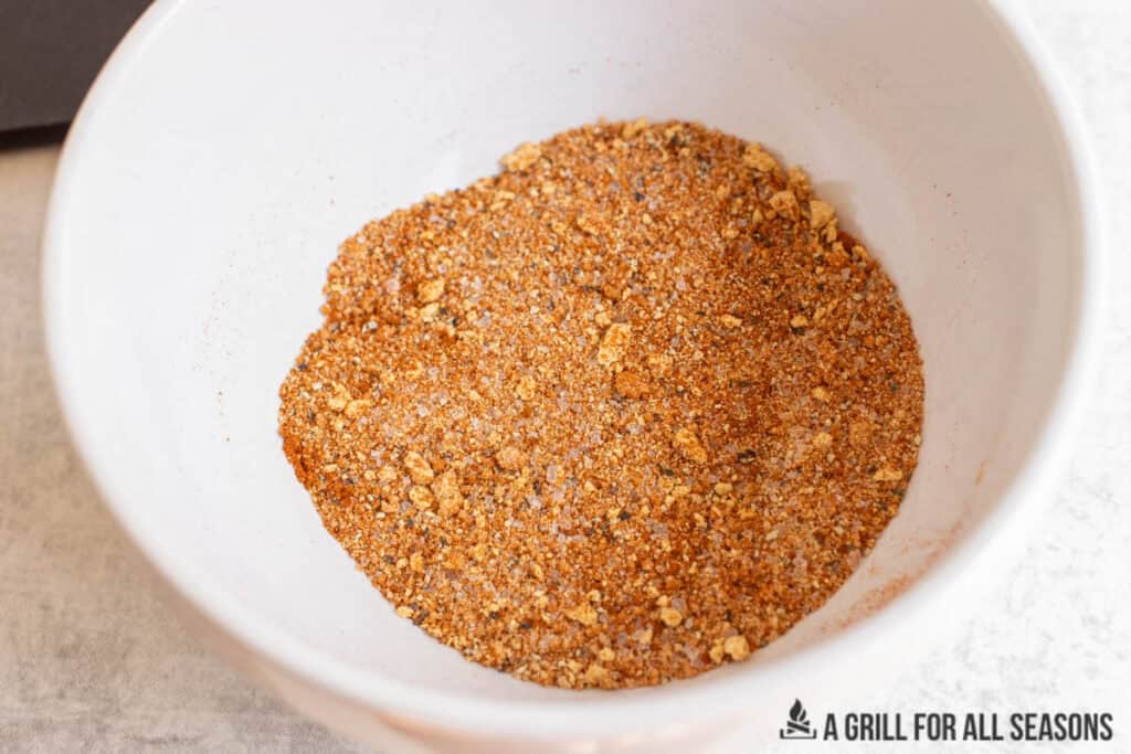 dry rub in bowl
