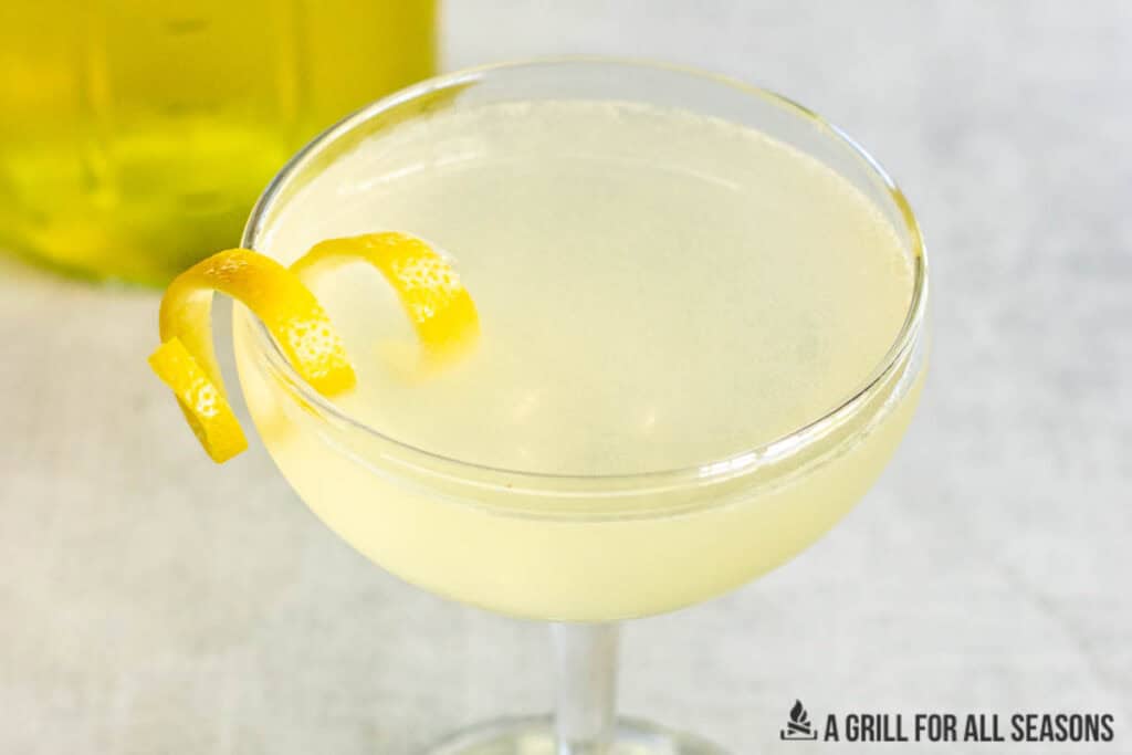 close up on limoncello martini cocktail
